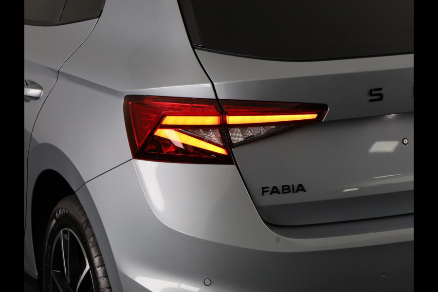 Škoda Fabia 1.0 TSI Monte Carlo 95pk | Stoelverwarming | Achteruitrijcamera | Apple Carplay | Cruise Control |