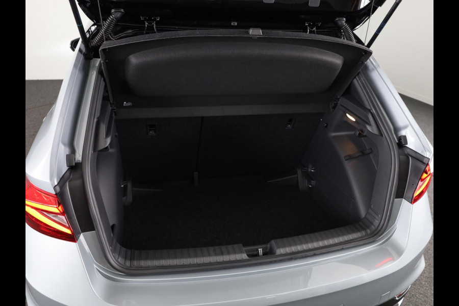 Škoda Fabia 1.0 TSI Monte Carlo 95pk | Stoelverwarming | Achteruitrijcamera | Apple Carplay | Cruise Control |