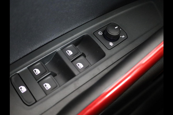 Škoda Fabia 1.0 TSI Monte Carlo 95pk | Achteruitrijcamera | Adaptive Cruise control | Verwarmbare Voorstoelen | Hill Start Assist