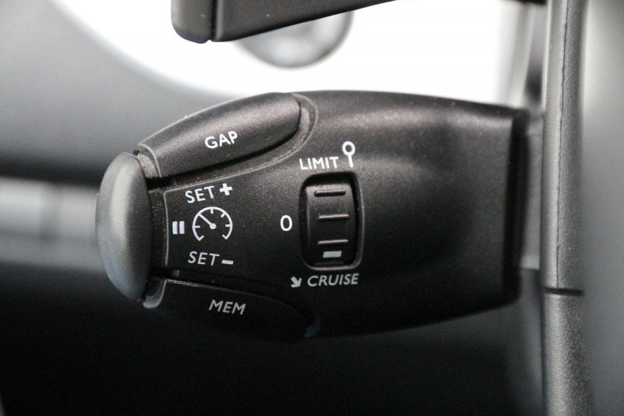 Opel Vivaro 2.0 CDTI 180 | DC | 2x Schuifdeur | Irmscher Sport | Headup | Clima..