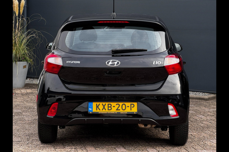 Hyundai i10 1.0 Premium | Camera | Stoelverwarming | Navigatie by App | Climate control | Cruise Control