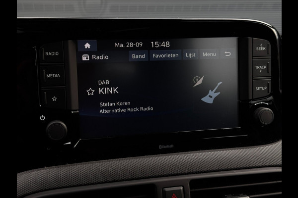Hyundai i10 1.0 Premium | Camera | Stoelverwarming | Navigatie by App | Climate control | Cruise Control
