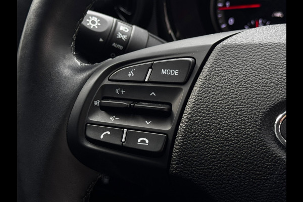 Hyundai i10 1.0 Premium | Camera | Stoelverwarming | Navigatie by App | Climate control | Cruise Control