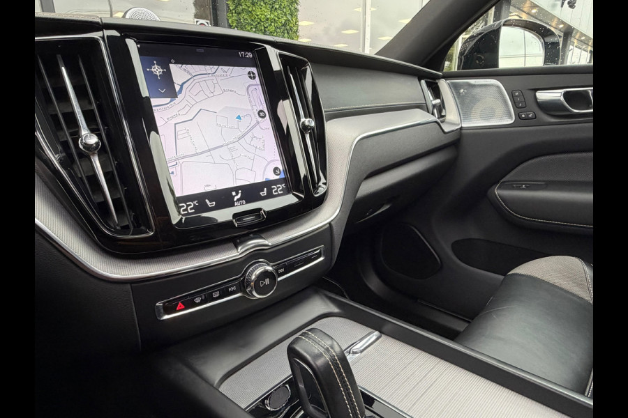 Volvo XC60 2.0 T8 Twin Engine AWD Polestar Engineered 405PK | Pano |Bowers&Wilkins Audio | Trekhaak | 1e Eig.