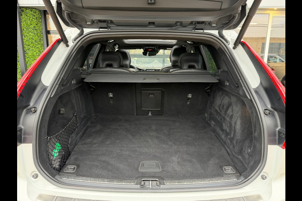 Volvo XC60 2.0 T8 Twin Engine AWD Polestar Engineered 405PK | Pano |Bowers&Wilkins Audio | Trekhaak | 1e Eig.