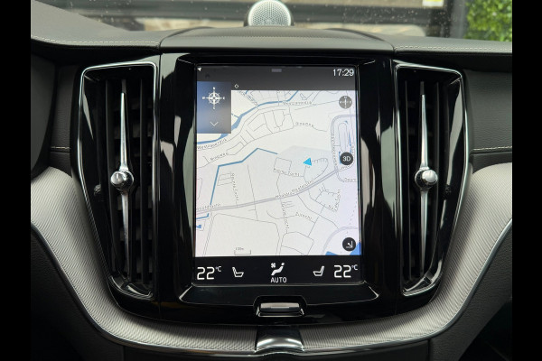 Volvo XC60 2.0 T8 Twin Engine AWD Polestar Engineered 405PK | Pano |Bowers&Wilkins Audio | Trekhaak | 1e Eig.