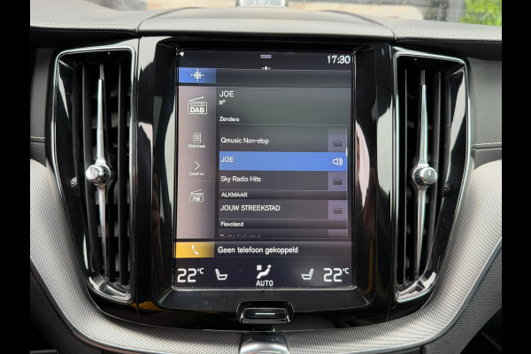 Volvo XC60 2.0 T8 Twin Engine AWD Polestar Engineered 405PK | Pano |Bowers&Wilkins Audio | Trekhaak | 1e Eig.