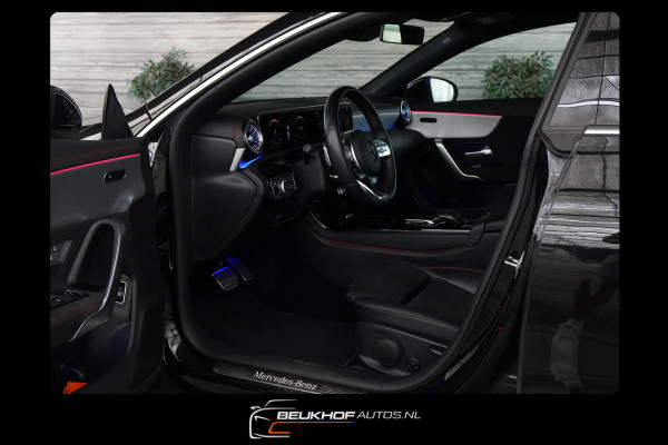 Mercedes-Benz CLA-Klasse 200 Business AMG Camera Sfeer Navi