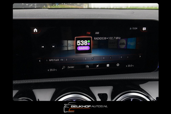 Mercedes-Benz CLA-Klasse 200 Business AMG Camera Sfeer Navi