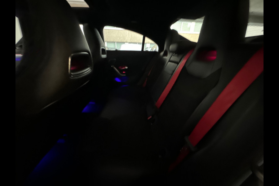 Mercedes-Benz CLA-Klasse 220 4MATIC AMG Pano|Burmester|Dodehoek