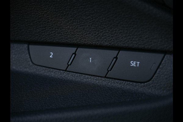 Audi e-tron Sportback 50 quattro S edition 71 kWh | NL-Auto | Panoramadak | B&O | Camera | Memory Seat | Luchtvering | Adaptive Cruise | Stoelverwarming |