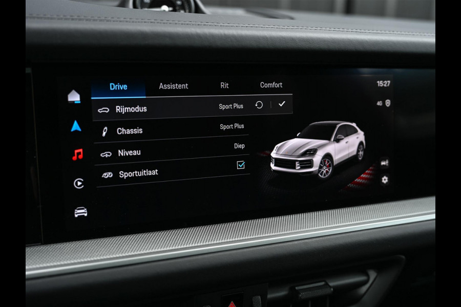 Porsche Cayenne Coupé 3.0 E-Hybrid Black Edition | Sport Chrono | Panoramadak | Bose | HUD | 360 Camera | Stoelventilatie | 18 Wegs Memory | Luchtvering | Soft Close | Ambiance Interieur | Adaptive Cruise | Stuurverwarming | Passagiers Display |