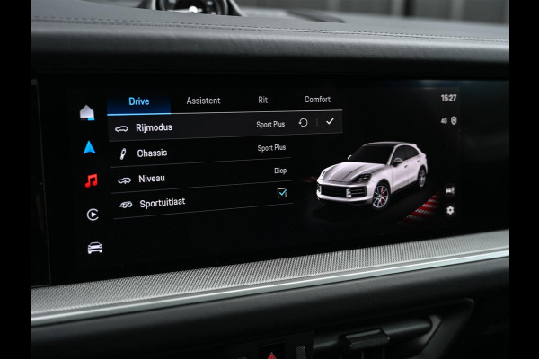 Porsche Cayenne Coupé 3.0 E-Hybrid Black Edition | Sport Chrono | Panoramadak | Bose | HUD | 360 Camera | Stoelventilatie | 18 Wegs Memory | Luchtvering | Soft Close | Ambiance Interieur | Adaptive Cruise | Stuurverwarming | Passagiers Display |