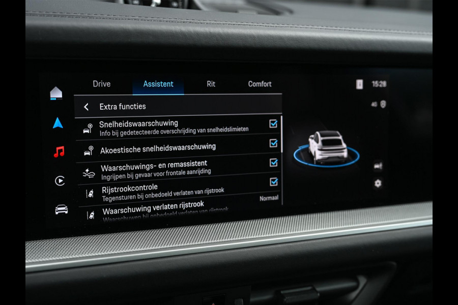 Porsche Cayenne Coupé 3.0 E-Hybrid Black Edition | Sport Chrono | Panoramadak | Bose | HUD | 360 Camera | Stoelventilatie | 18 Wegs Memory | Luchtvering | Soft Close | Ambiance Interieur | Adaptive Cruise | Stuurverwarming | Passagiers Display |