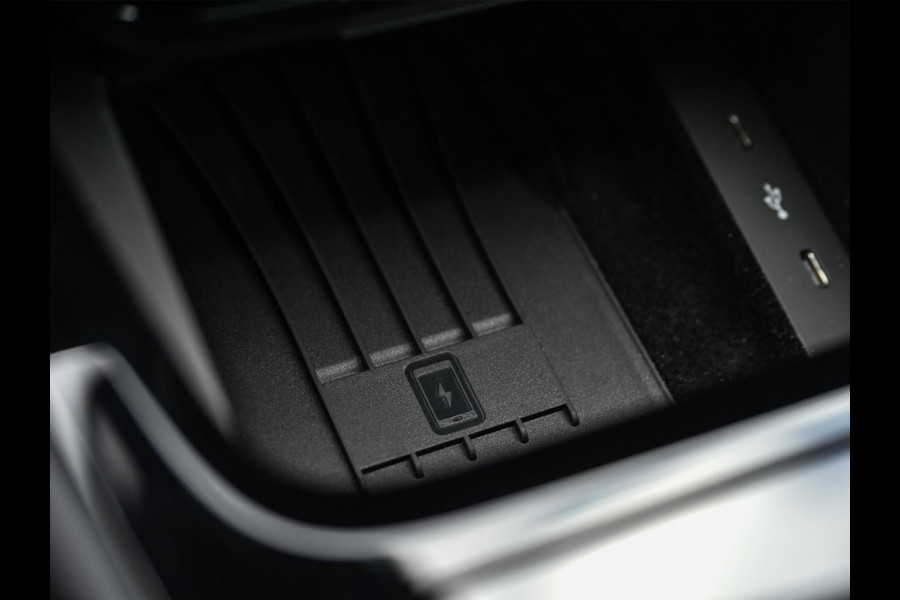 Porsche Cayenne Coupé 3.0 E-Hybrid Black Edition | Sport Chrono | Panoramadak | Bose | HUD | 360 Camera | Stoelventilatie | 18 Wegs Memory | Luchtvering | Soft Close | Ambiance Interieur | Adaptive Cruise | Stuurverwarming | Passagiers Display |