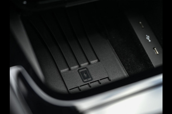 Porsche Cayenne Coupé 3.0 E-Hybrid Black Edition | Sport Chrono | Panoramadak | Bose | HUD | 360 Camera | Stoelventilatie | 18 Wegs Memory | Luchtvering | Soft Close | Ambiance Interieur | Adaptive Cruise | Stuurverwarming | Passagiers Display |