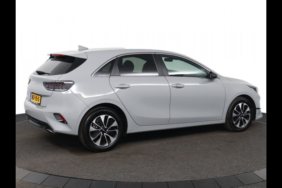 Kia Ceed 1.0 T-GDi MHEV Design Edition Automaat - Adaptive Cruise - Stoel/Stuurverwarming - DAB- Navigatie - Apple Carplay/Android Auto Fabrieksgarantie 17-04-2032