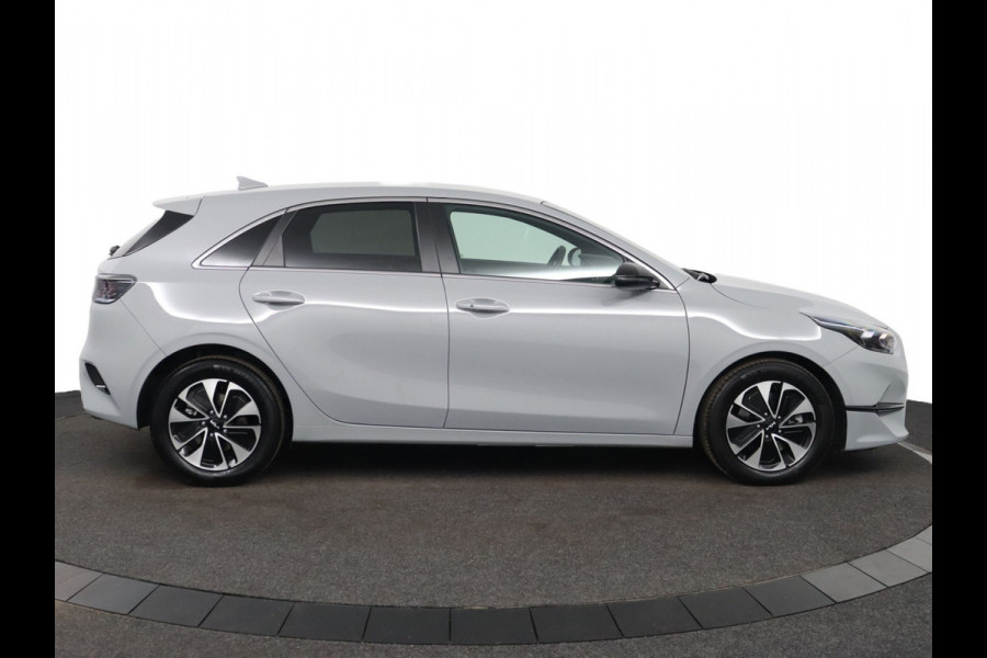 Kia Ceed 1.0 T-GDi MHEV Design Edition Automaat - Adaptive Cruise - Stoel/Stuurverwarming - DAB- Navigatie - Apple Carplay/Android Auto Fabrieksgarantie 17-04-2032