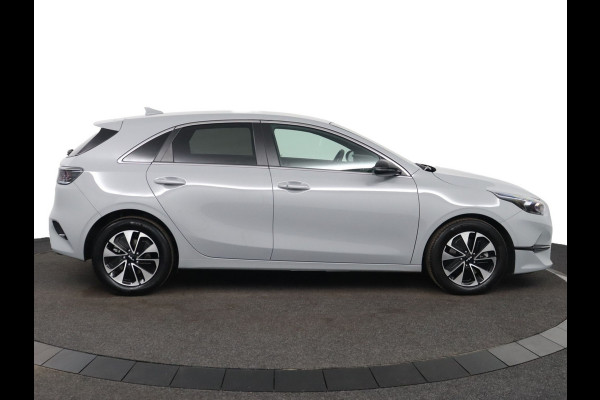 Kia Ceed 1.0 T-GDi MHEV Design Edition Automaat - Adaptive Cruise - Stoel/Stuurverwarming - DAB- Navigatie - Apple Carplay/Android Auto Fabrieksgarantie 17-04-2032