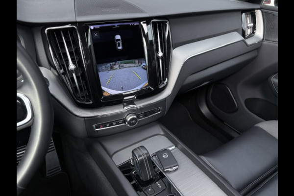 Volvo XC60 2.0 T6 Plug-in hybrid AWD R-Design 340PK|Facelift|Pano|Head up|Memory|Harman Kardon|Keyless|Trekhaak|Camera|21 inch|