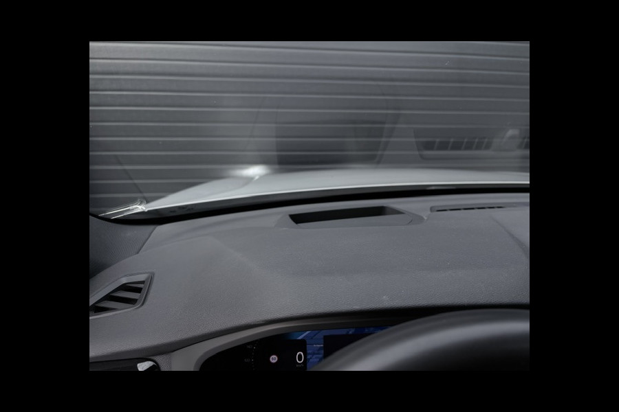 Volvo XC60 2.0 T6 Plug-in hybrid AWD R-Design 340PK|Facelift|Pano|Head up|Memory|Harman Kardon|Keyless|Trekhaak|Camera|21 inch|