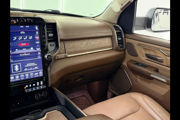Dodge Ram 1500 5.7 V8 4x4 Limited Longhorn Massage