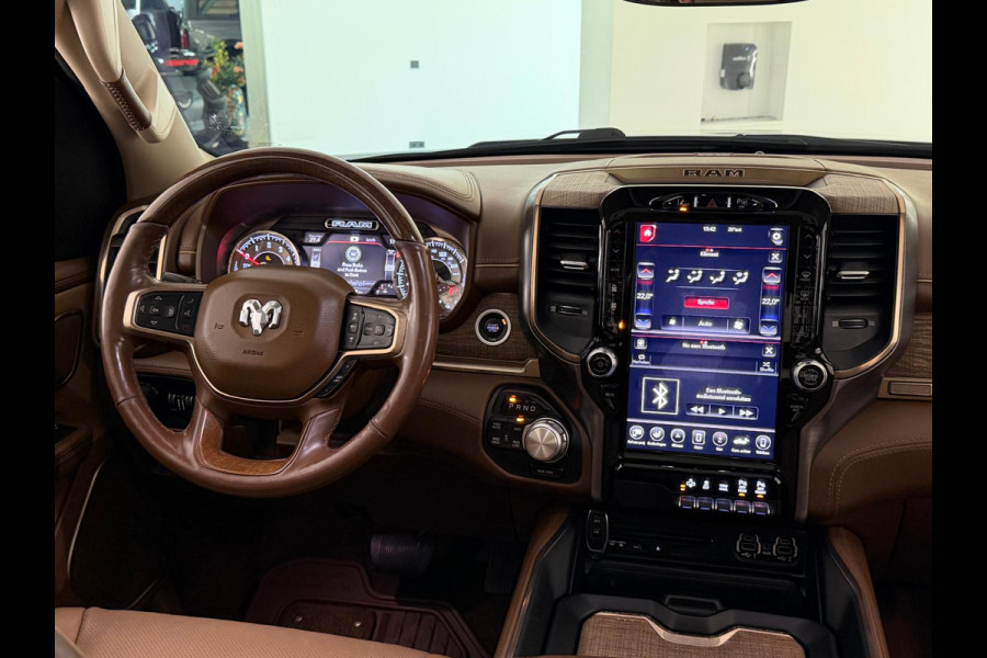 Dodge Ram 1500 5.7 V8 4x4 Limited Longhorn Massage