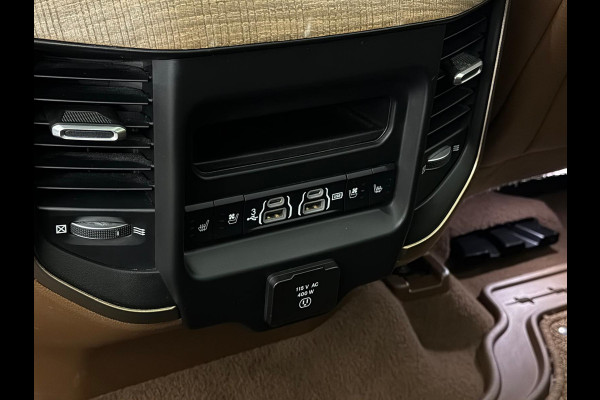 Dodge Ram 1500 5.7 V8 4x4 Limited Longhorn Massage