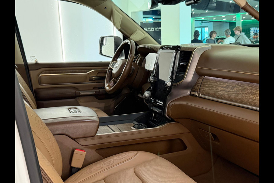 Dodge Ram 1500 5.7 V8 4x4 Limited Longhorn Massage