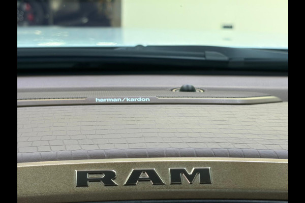 Dodge Ram 1500 5.7 V8 4x4 Limited Longhorn Massage