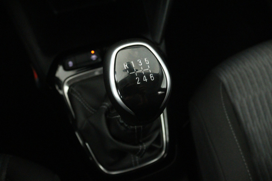Opel Corsa 1.2 Edition (NAVIGATIE CARPLAY, PARKEERSENSOREN, 1e EIGENAAR, GOED ONDERHOUDEN)
