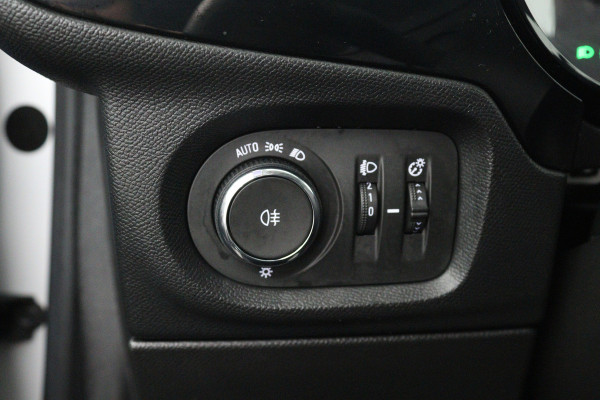 Opel Corsa 1.2 Edition (NAVIGATIE CARPLAY, PARKEERSENSOREN, 1e EIGENAAR, GOED ONDERHOUDEN)