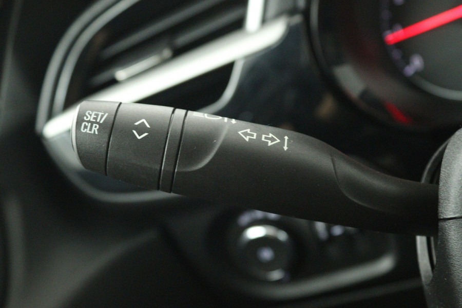 Opel Corsa 1.2 Edition (NAVIGATIE CARPLAY, PARKEERSENSOREN, 1e EIGENAAR, GOED ONDERHOUDEN)