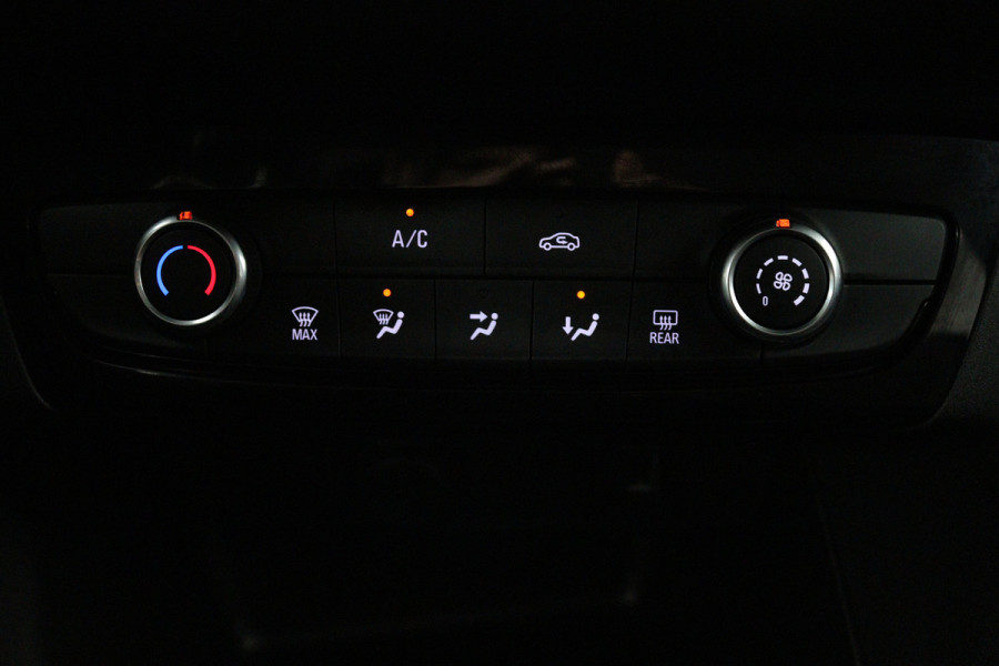 Opel Corsa 1.2 Edition (NAVIGATIE CARPLAY, PARKEERSENSOREN, 1e EIGENAAR, GOED ONDERHOUDEN)