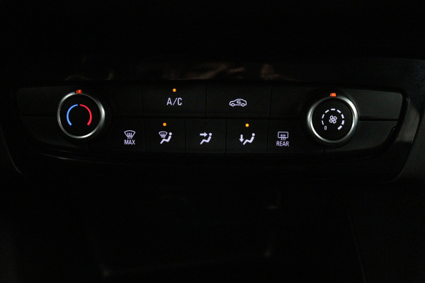 Opel Corsa 1.2 Edition (NAVIGATIE CARPLAY, PARKEERSENSOREN, 1e EIGENAAR, GOED ONDERHOUDEN)