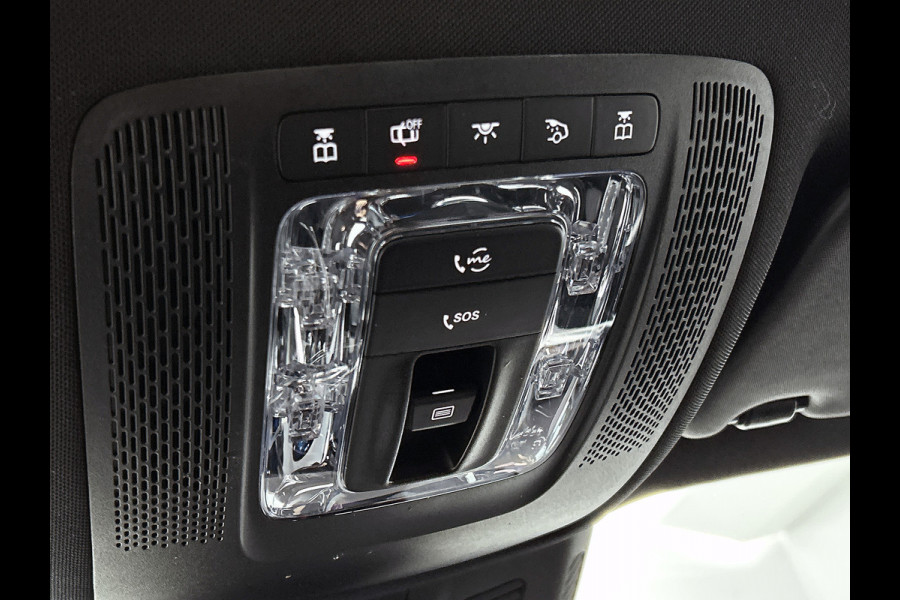 Mercedes-Benz Glb 180 Business Solution AMG AMG Line | Night Pakket | Panorama Schuif-Kanteldak | Parkeerpakket met achteruitrijcamera | Stoelverwarming. Inclusief 24 maanden MB Certified garantie voor Europa.