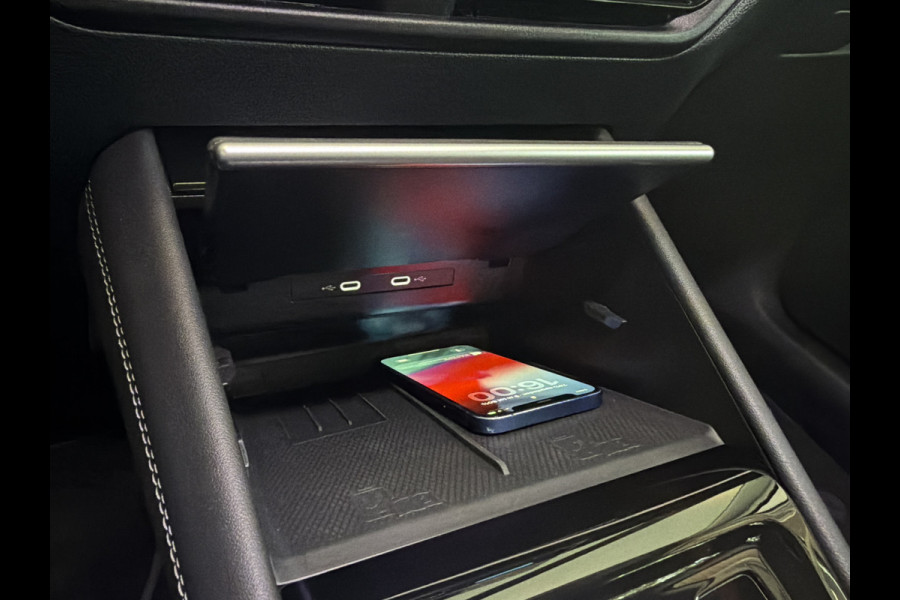 Volkswagen Tayron 1.5 TSI eHybrid 204PK DSG HYBRID ELEGANCE 360°CAMERA/TREKHAAK/IQ.LIGHT/KEYLESS
