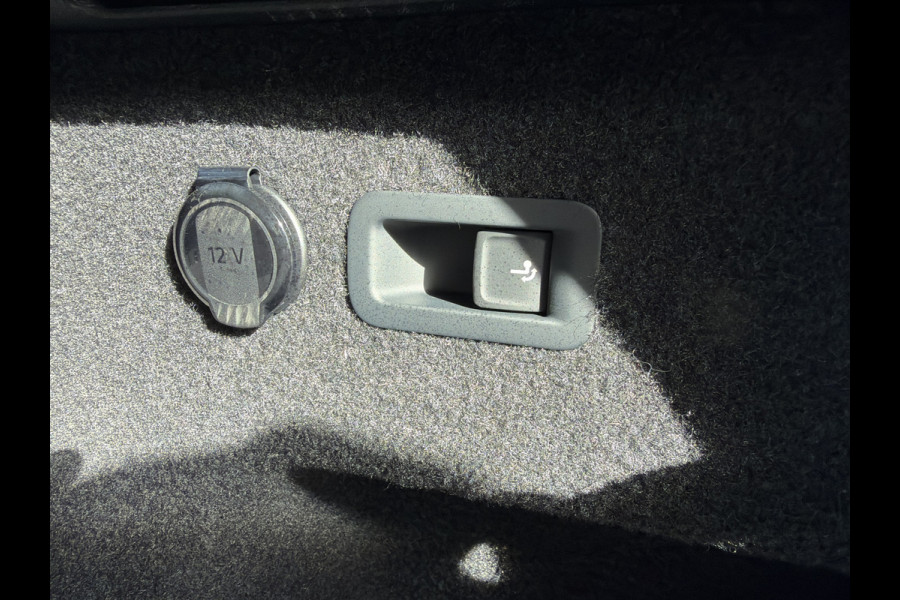 Volkswagen Tayron 1.5 TSI eHybrid 204PK DSG HYBRID ELEGANCE 360°CAMERA/TREKHAAK/IQ.LIGHT/KEYLESS