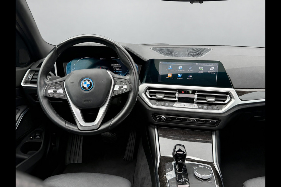 BMW 3 Serie Touring 320e Business Edition Plus, panoramadak, lederen sportinterieur, vele opties, 1 e eigenaar, Origineel NL auto