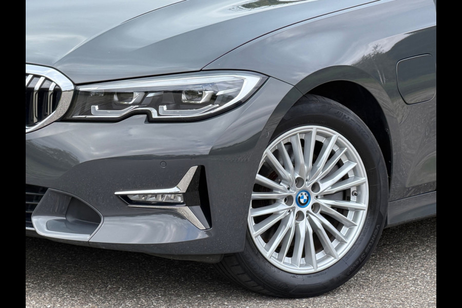 BMW 3 Serie Touring 320e Business Edition Plus, panoramadak, lederen sportinterieur, vele opties, 1 e eigenaar, Origineel NL auto