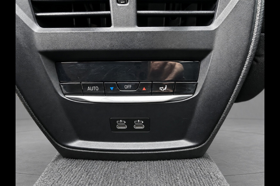 BMW 3 Serie Touring 320e Business Edition Plus, panoramadak, lederen sportinterieur, vele opties, 1 e eigenaar, Origineel NL auto
