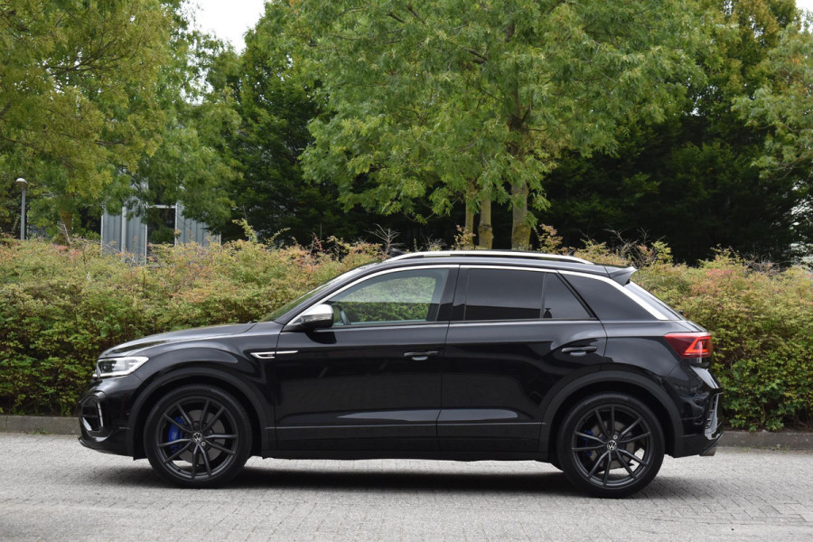 Volkswagen T-Roc 2.0 TSI 4Motion R Pano Akra Lane Camera ACC Trekhaak