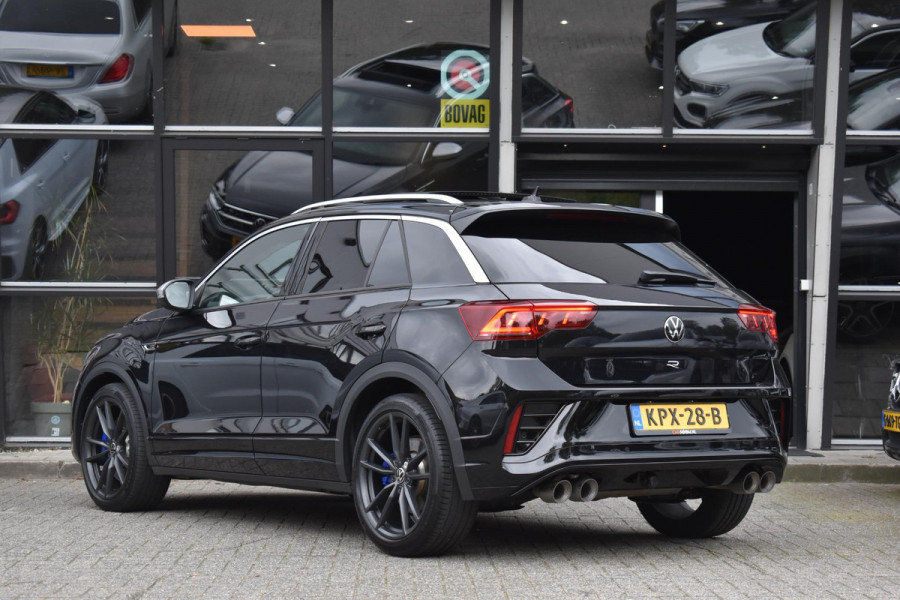 Volkswagen T-Roc 2.0 TSI 4Motion R Pano Akra Lane Camera ACC Trekhaak