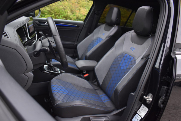 Volkswagen T-Roc 2.0 TSI 4Motion R Pano Akra Lane Camera ACC Trekhaak