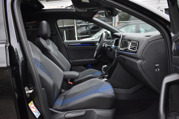 Volkswagen T-Roc 2.0 TSI 4Motion R Pano Akra Lane Camera ACC Trekhaak