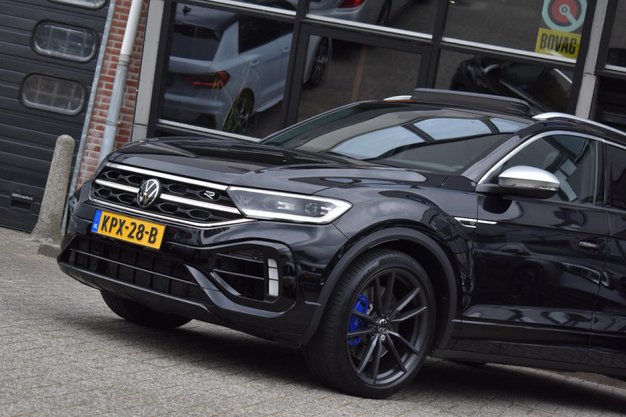 Volkswagen T-Roc 2.0 TSI 4Motion R Pano Akra Lane Camera ACC Trekhaak