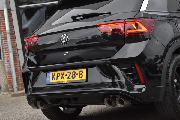 Volkswagen T-Roc 2.0 TSI 4Motion R Pano Akra Lane Camera ACC Trekhaak
