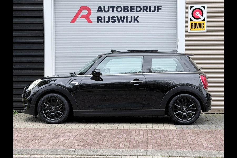 MINI 3-deurs 1.5 Cooper Chili Business Pano/Xenon/Navi