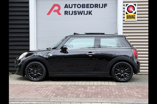 MINI 3-deurs 1.5 Cooper Chili Business Pano/Xenon/Navi