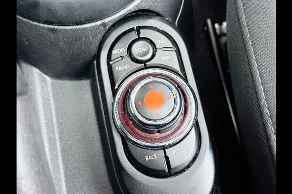 MINI 3-deurs 1.5 Cooper Chili Business Pano/Xenon/Navi
